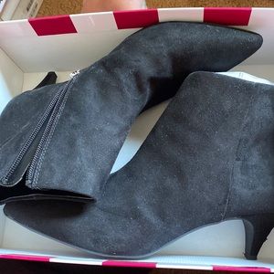 Never worn suede bootie